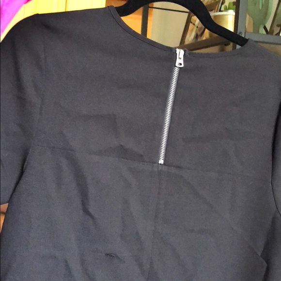 Black short sleeve dress - Picture 2 of 4